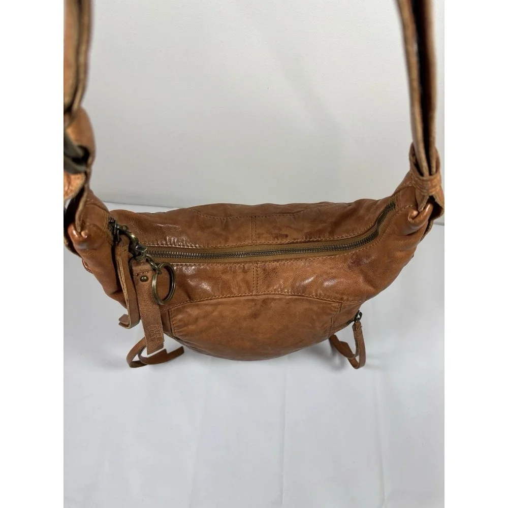 Frye & Co. Jolie Washed Leather Hobo Bag Boho Retro Cottagecore Prairie Country